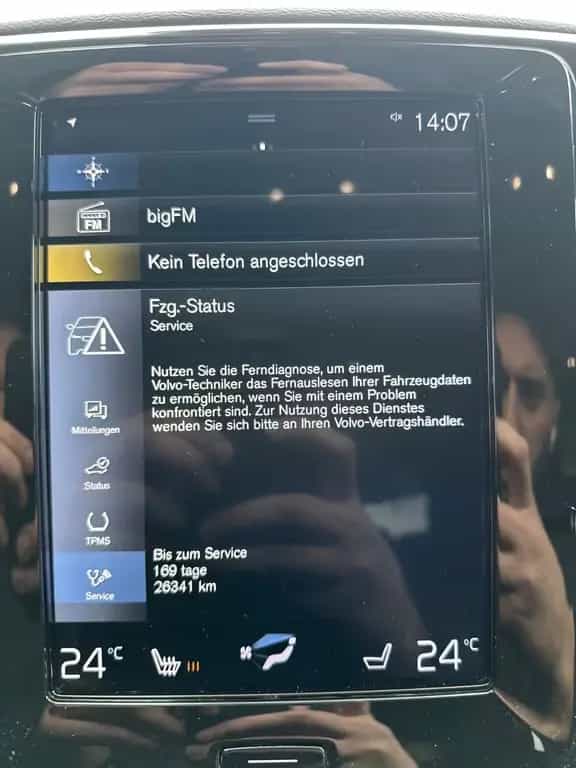 Volvo XC40 Momentum AWD LED HARMAN KARDON NAVI 04/2019-photo-23