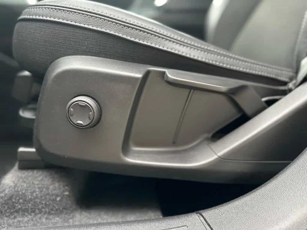 Volvo XC40 Momentum AWD LED HARMAN KARDON NAVI 04/2019-photo-38