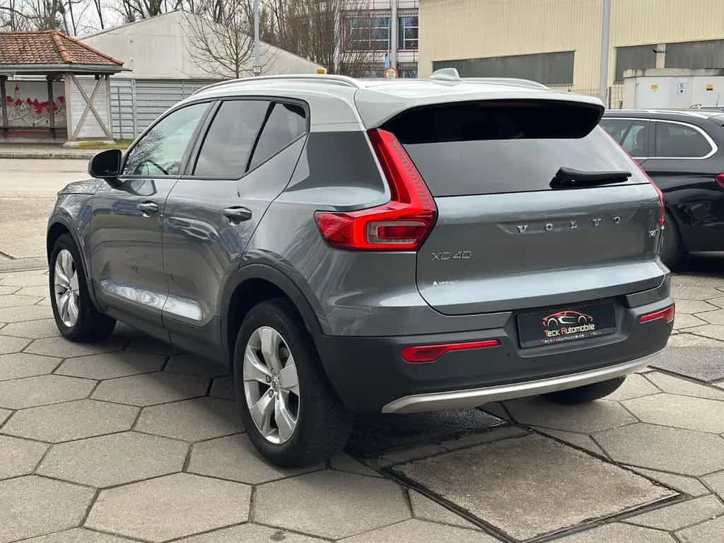 Volvo XC40 Momentum AWD LED HARMAN KARDON NAVI 04/2019-photo-9