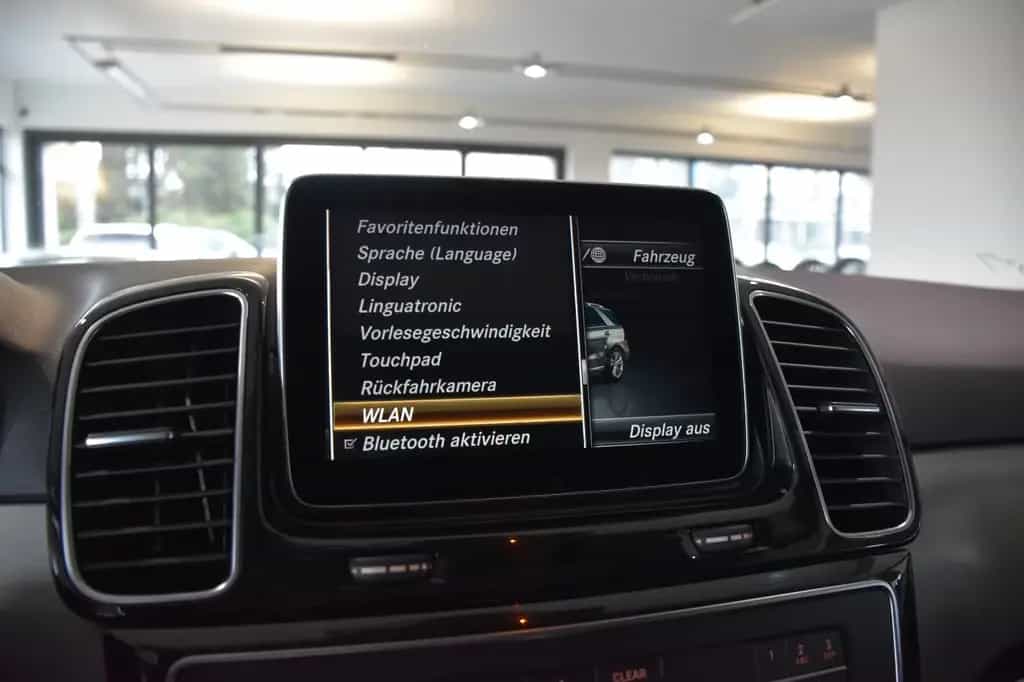 Mercedes-Benz GLE-Class 400 4Matic 7G AMG LINE INT"DISTRONIC"ESD"LED 11/2015-photo-31