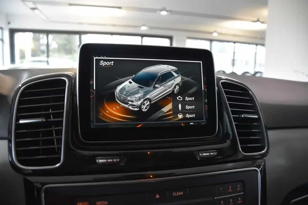 Mercedes-Benz GLE-Class 400 4Matic 7G AMG LINE INT"DISTRONIC"ESD"LED 11/2015-photo-34