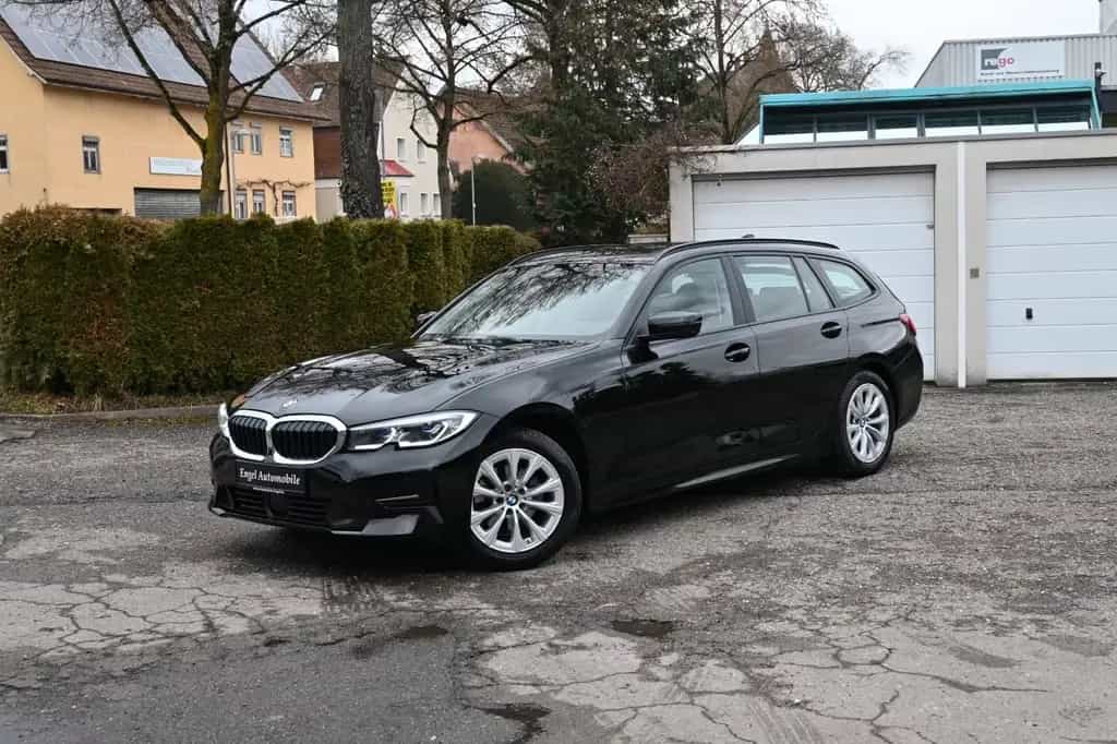 BMW 320 3 Touring 320 d xDrive Idividual 360 Kamera 07/2020-photo-0