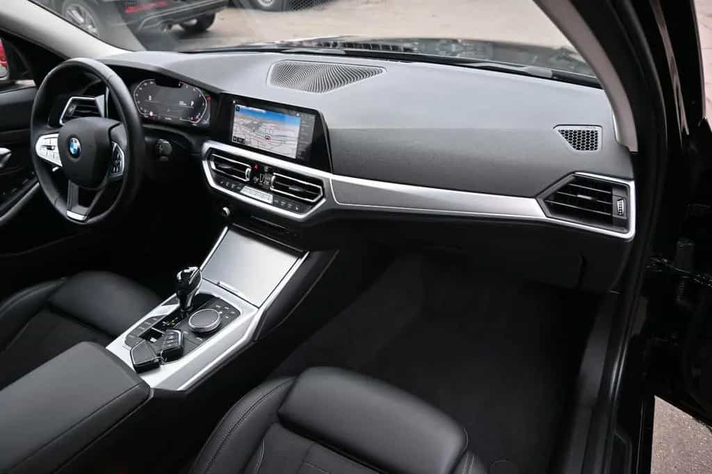 BMW 320 3 Touring 320 d xDrive Idividual 360 Kamera 07/2020-photo-11