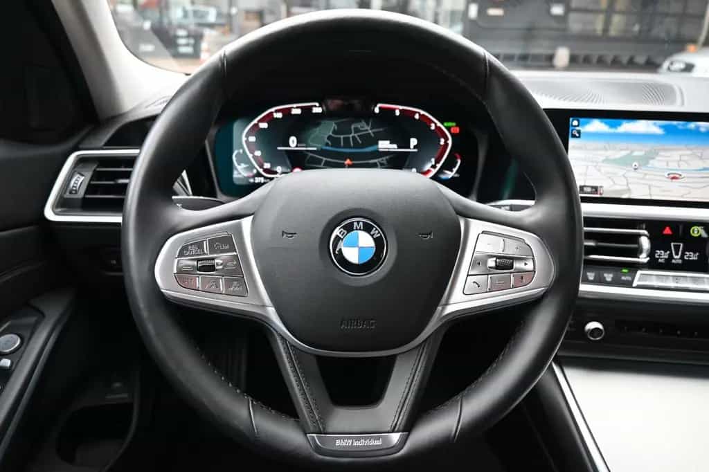 BMW 320 3 Touring 320 d xDrive Idividual 360 Kamera 07/2020-photo-13