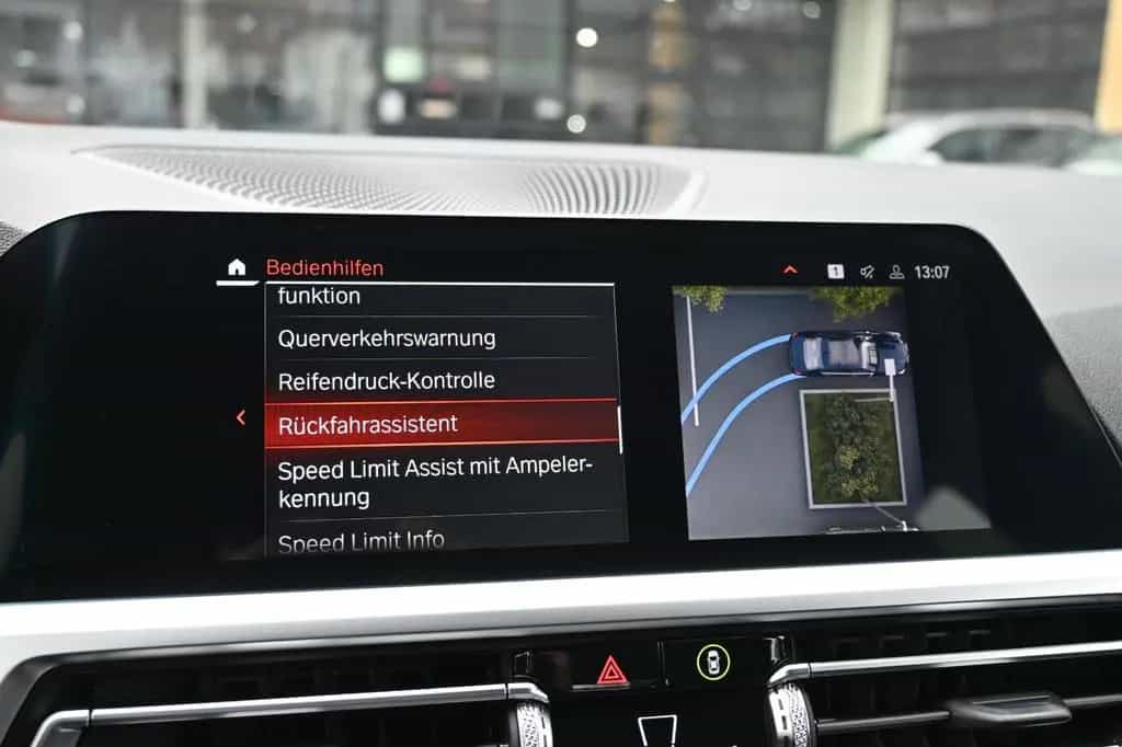 BMW 320 3 Touring 320 d xDrive Idividual 360 Kamera 07/2020-photo-24