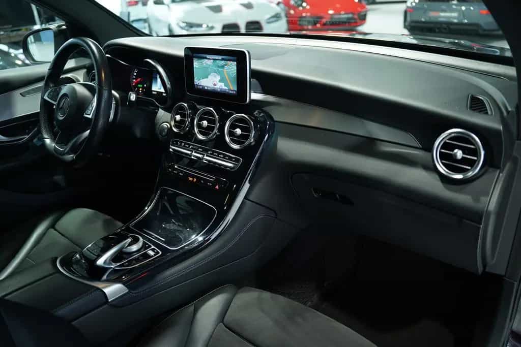 Mercedes-Benz GLC 250 4M AMG Line *20 *Pano *AHK *Navi *KeyGo 01/2018-photo-13