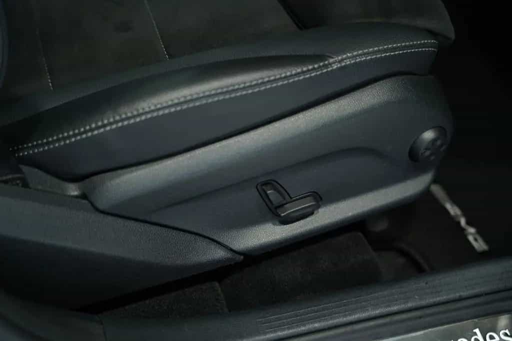 Mercedes-Benz GLC 250 4M AMG Line *20 *Pano *AHK *Navi *KeyGo 01/2018-photo-14