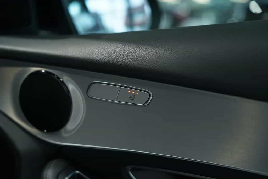 Mercedes-Benz GLC 250 4M AMG Line *20 *Pano *AHK *Navi *KeyGo 01/2018-photo-16