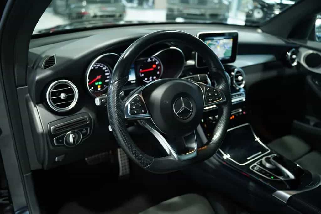 Mercedes-Benz GLC 250 4M AMG Line *20 *Pano *AHK *Navi *KeyGo 01/2018-photo-22