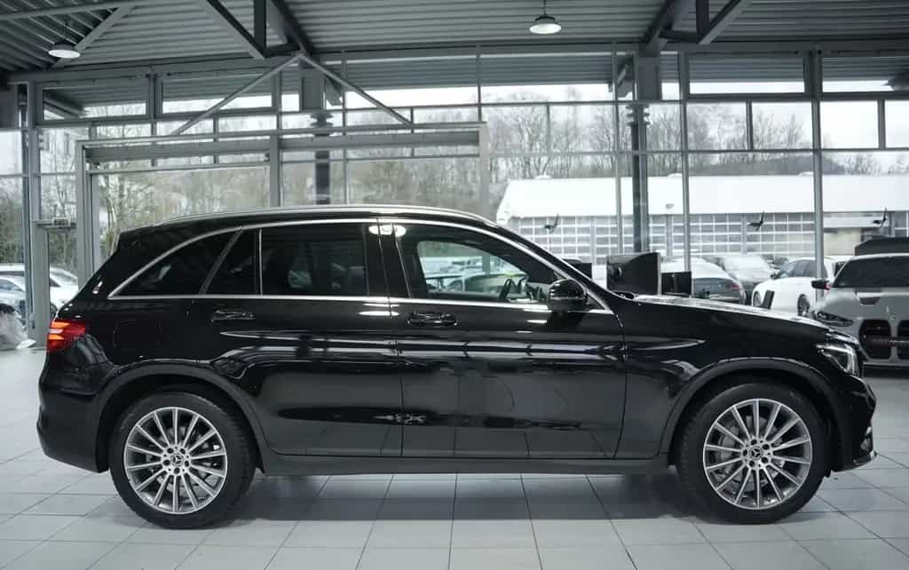 Mercedes-Benz GLC 250 4M AMG Line *20 *Pano *AHK *Navi *KeyGo 01/2018-photo-3