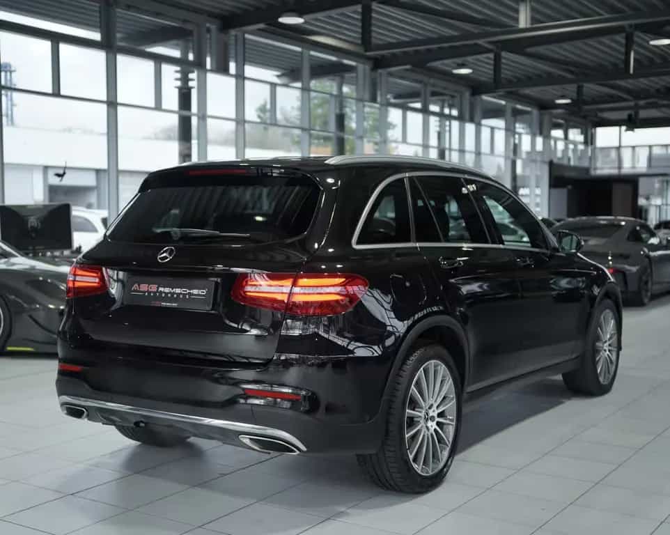Mercedes-Benz GLC 250 4M AMG Line *20 *Pano *AHK *Navi *KeyGo 01/2018-photo-5