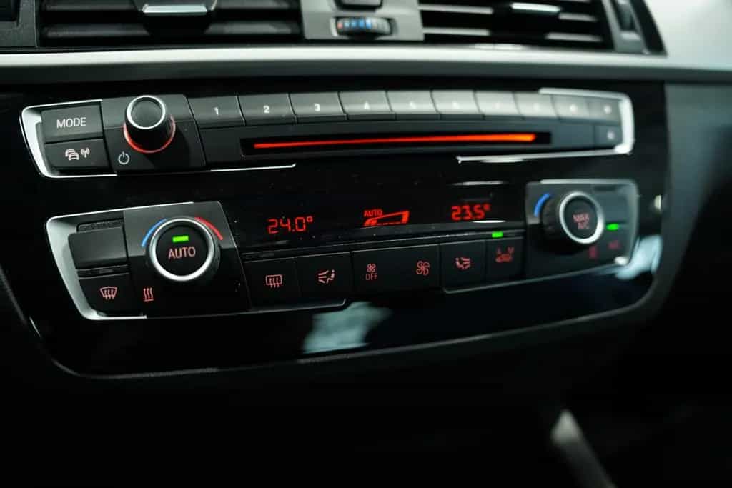 BMW 2 Series 220 i Coupé Advantage *1.Hand *Navi *PDC *Klima 03/2019-photo-28