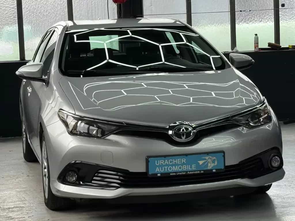 Toyota Auris Comfort Automatik Navi Ahk Tüv&Insp Neu 07/2016-photo-2