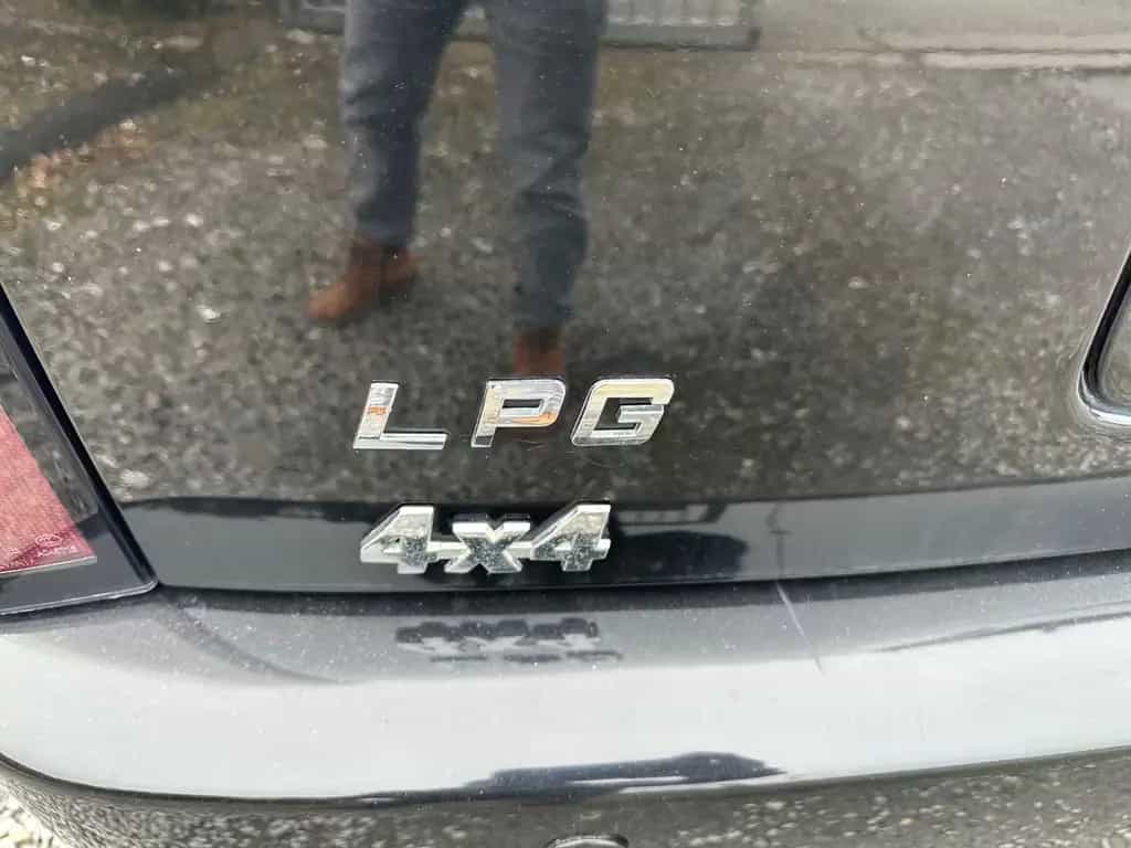 Cadillac SRX V6 Sport Luxury 4x4 LPG Xenon Navi 12/2004-photo-4