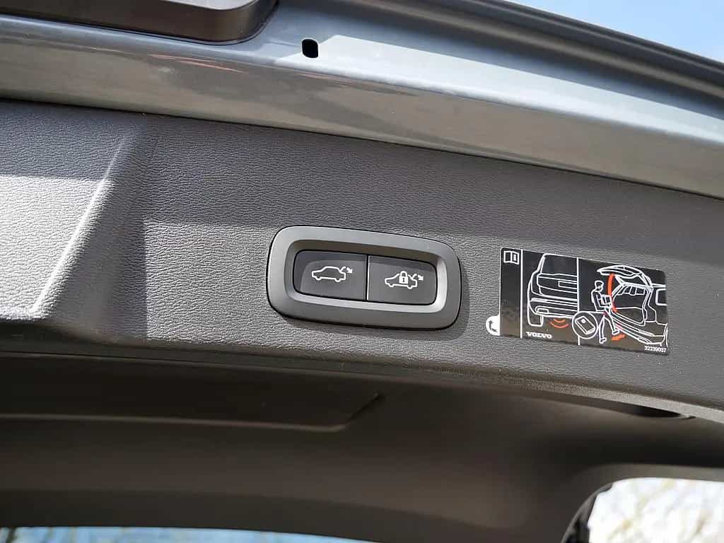 Volvo XC40 T3 R Design 12/2020-photo-15