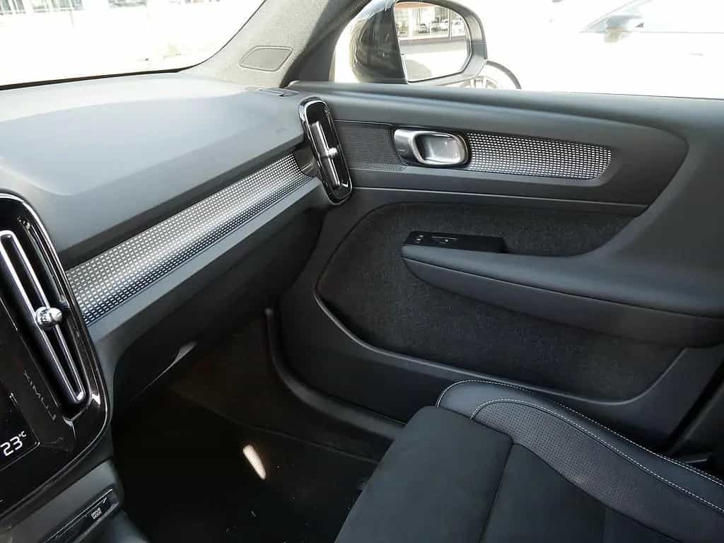 Volvo XC40 T3 R Design 12/2020-photo-27