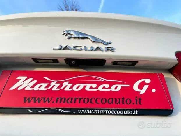 Jaguar XE Rline 11/2016-photo-11