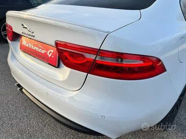 Jaguar XE Rline 11/2016-photo-13