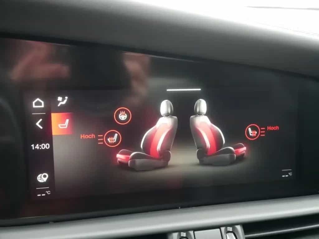 Alfa Romeo Giulia COMPETIZIONE 2.0 TURBO 16V 280 PS AT8 Q4 08/2023-photo-22