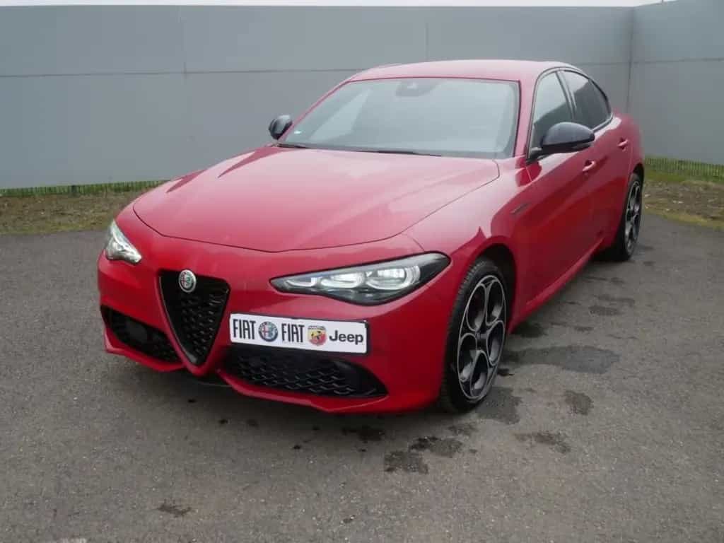 Alfa Romeo Giulia COMPETIZIONE 2.0 TURBO 16V 280 PS AT8 Q4 08/2023-photo-6