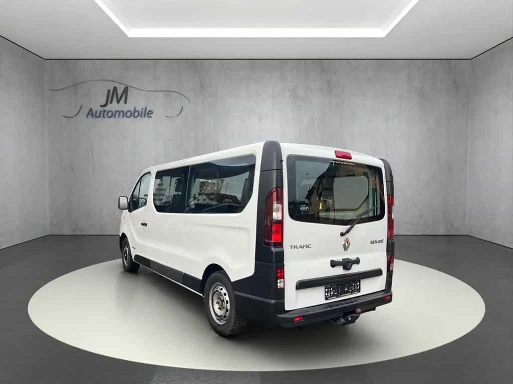 Renault Trafic Combi L2H1 Klima 9 Sitze AHK PDC 09/2016-photo-4