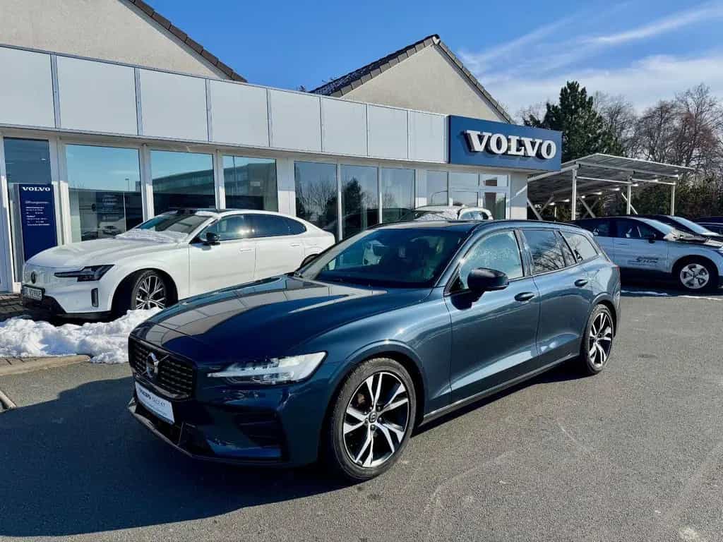 Volvo V60 B4 Diesel Kombi R-Design 8-Gang 01/2022-photo-0