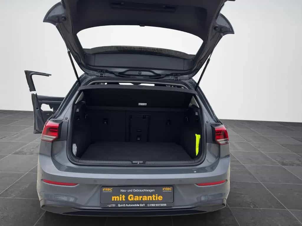 Volkswagen Golf VIII Lim. United 1 Hand Navi MwSt 72500km 05/2021-photo-12