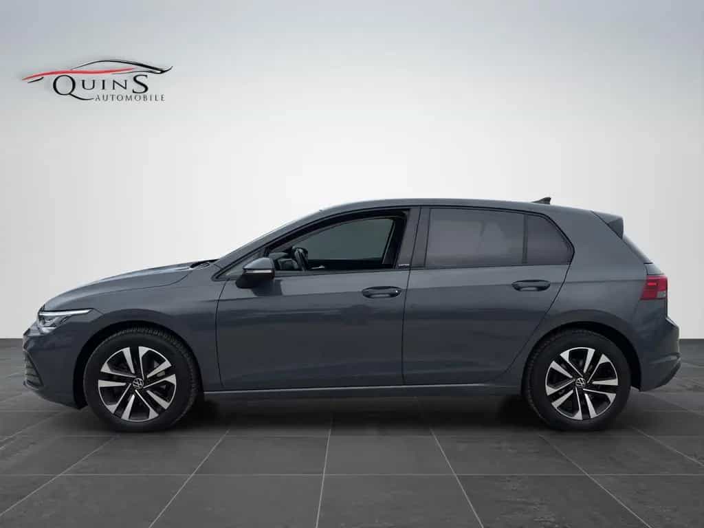 Volkswagen Golf VIII Lim. United 1 Hand Navi MwSt 72500km 05/2021-photo-2