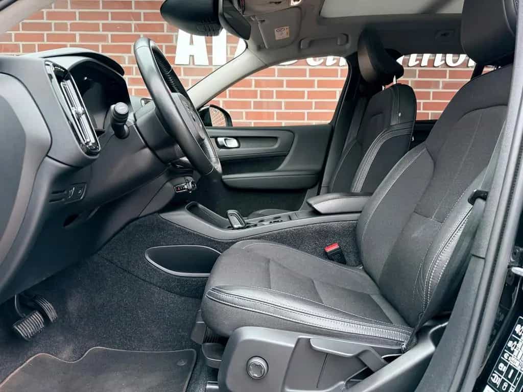 Volvo XC40 Momentum AHK*PANO*LED 12/2018-photo-10
