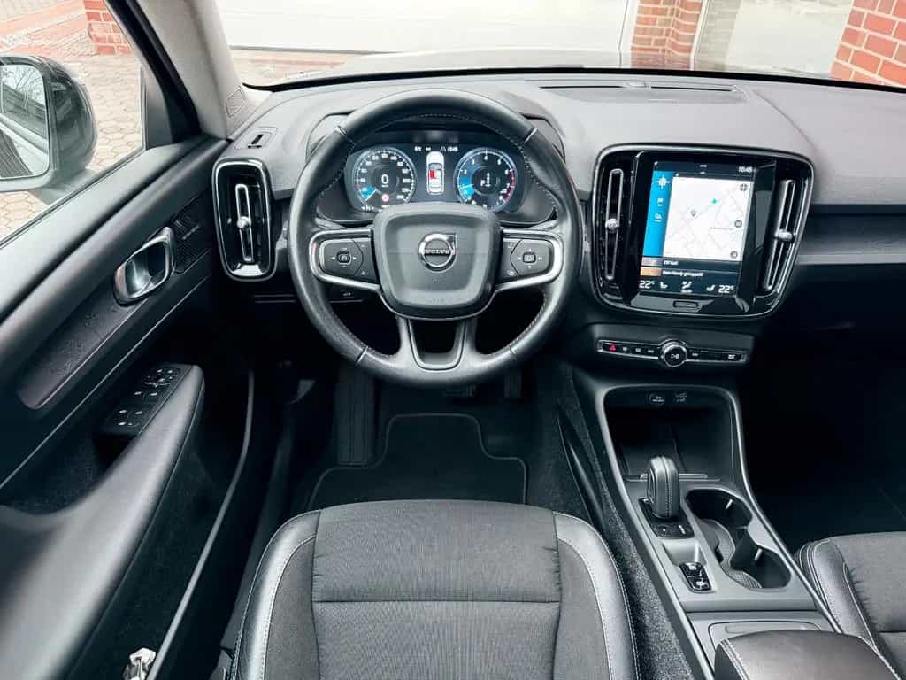 Volvo XC40 Momentum AHK*PANO*LED 12/2018-photo-11