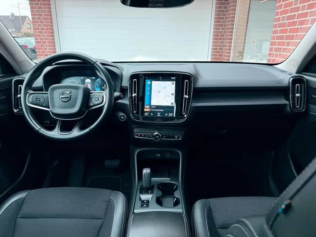 Volvo XC40 Momentum AHK*PANO*LED 12/2018-photo-13