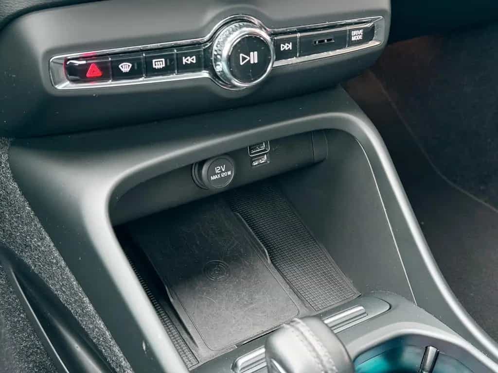 Volvo XC40 Momentum AHK*PANO*LED 12/2018-photo-17
