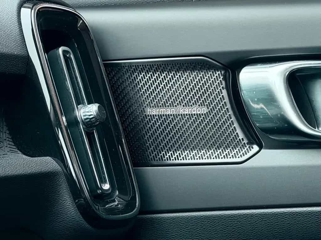 Volvo XC40 Momentum AHK*PANO*LED 12/2018-photo-21