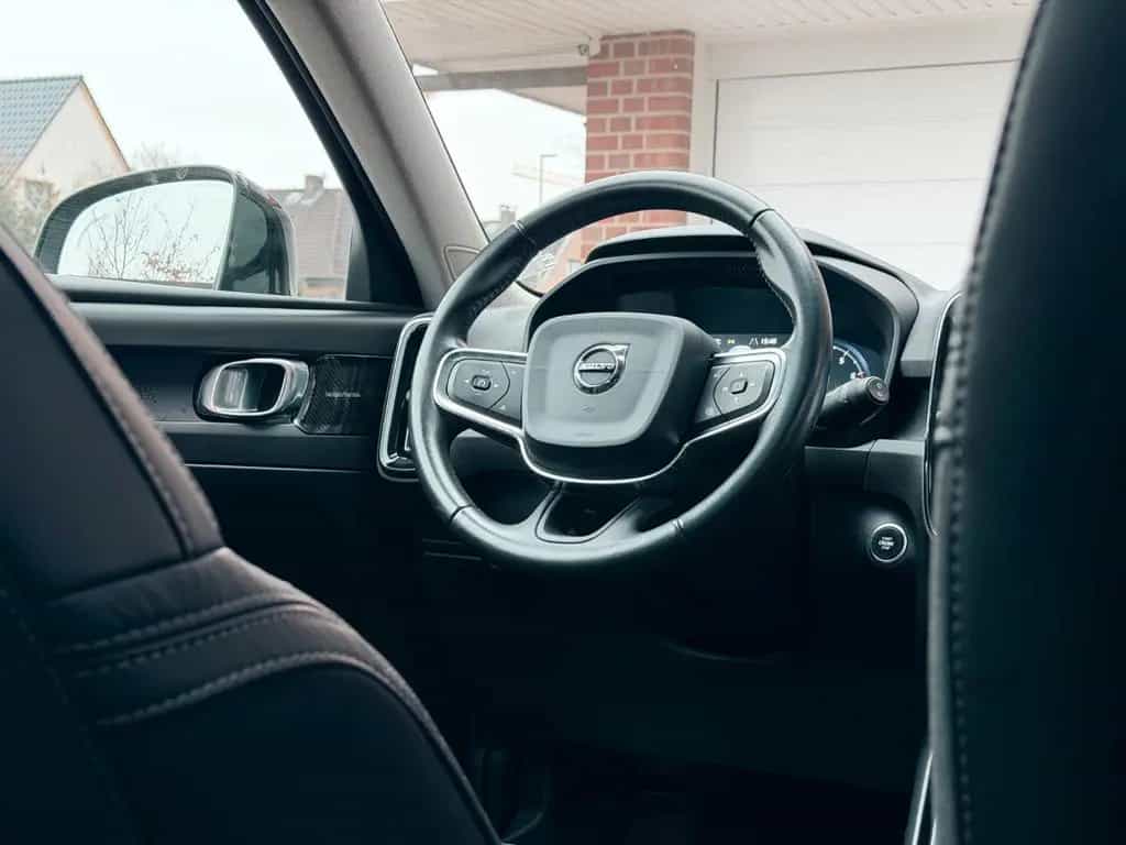 Volvo XC40 Momentum AHK*PANO*LED 12/2018-photo-25