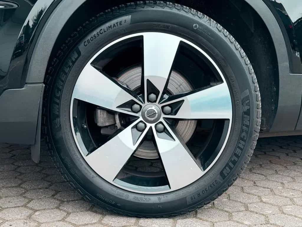 Volvo XC40 Momentum AHK*PANO*LED 12/2018-photo-8