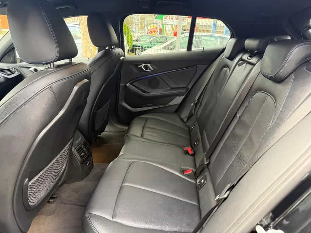 BMW M135 i xDrive Limousine / HEAD UP - LEDER 04/2021-photo-10