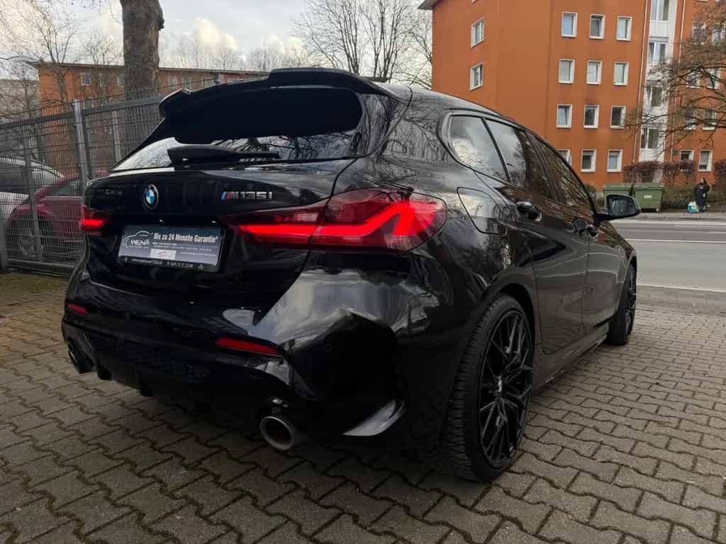 BMW M135 i xDrive Limousine / HEAD UP - LEDER 04/2021-photo-2