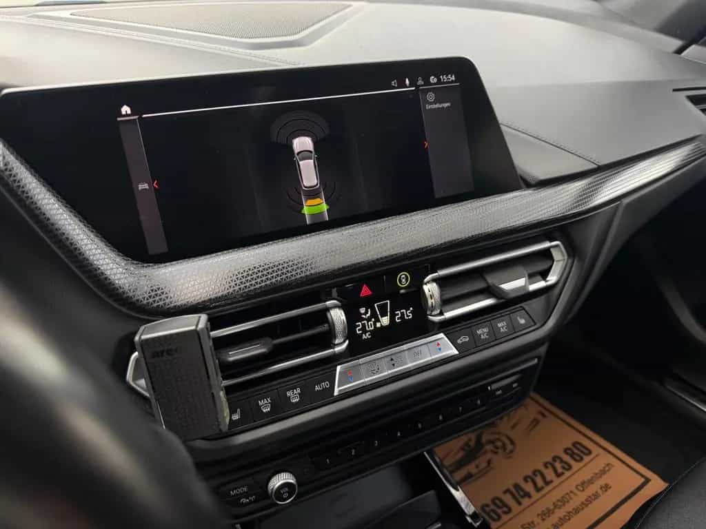 BMW M135 i xDrive Limousine / HEAD UP - LEDER 04/2021-photo-5