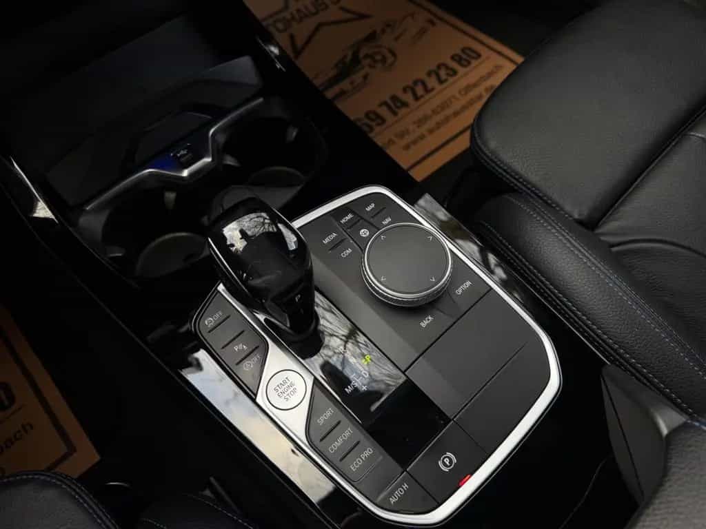 BMW M135 i xDrive Limousine / HEAD UP - LEDER 04/2021-photo-6