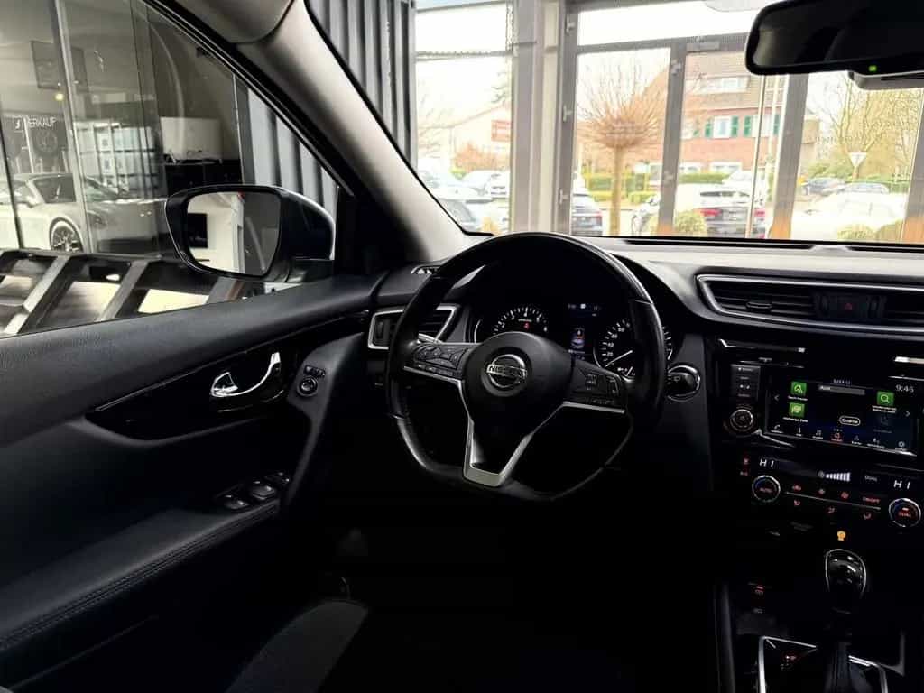 Nissan Qashqai 1.3 DIG-T DCT N-Connecta Pano. 360 AHK 12/2019-photo-10