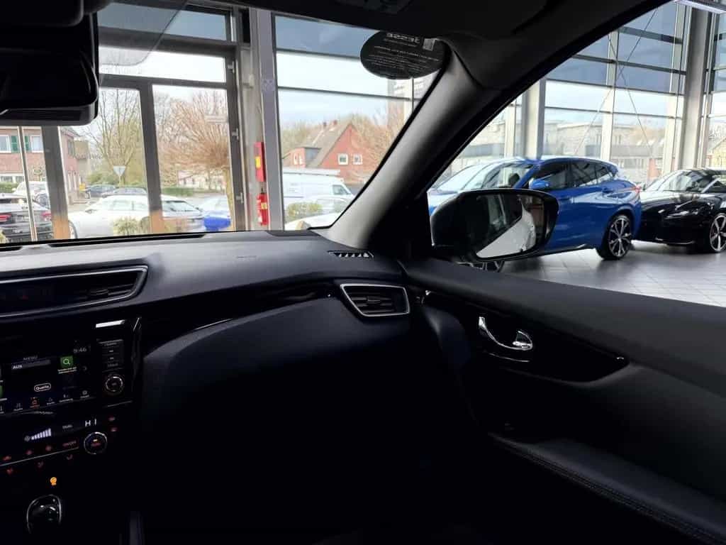 Nissan Qashqai 1.3 DIG-T DCT N-Connecta Pano. 360 AHK 12/2019-photo-11