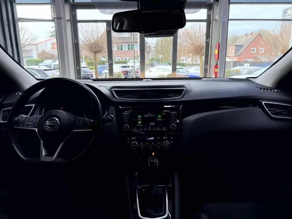 Nissan Qashqai 1.3 DIG-T DCT N-Connecta Pano. 360 AHK 12/2019-photo-12