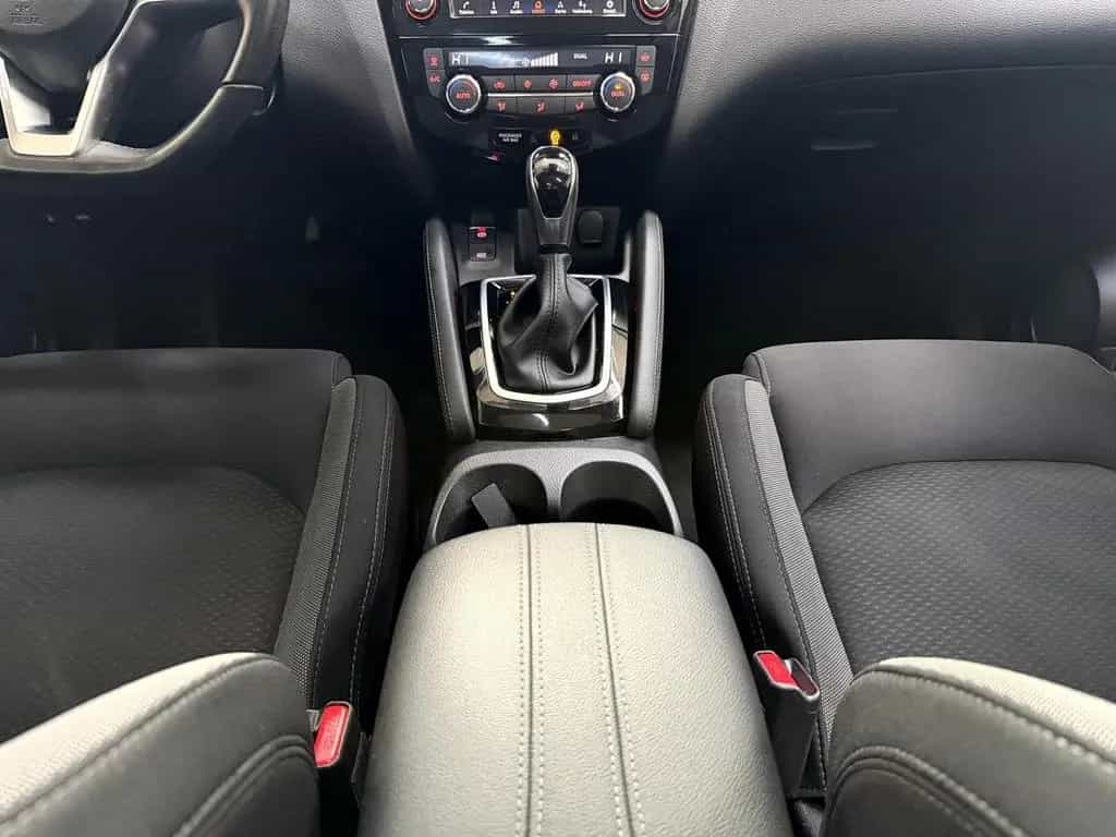 Nissan Qashqai 1.3 DIG-T DCT N-Connecta Pano. 360 AHK 12/2019-photo-13