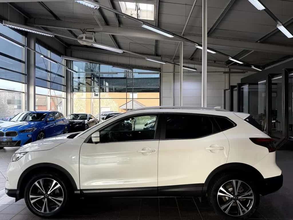 Nissan Qashqai 1.3 DIG-T DCT N-Connecta Pano. 360 AHK 12/2019-photo-6