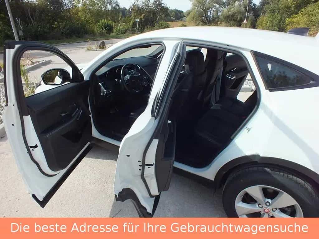Jaguar E-Pace R-Dynamic AWD  2,0D  33.TKM 1.Hand Rares 04/2020-photo-25