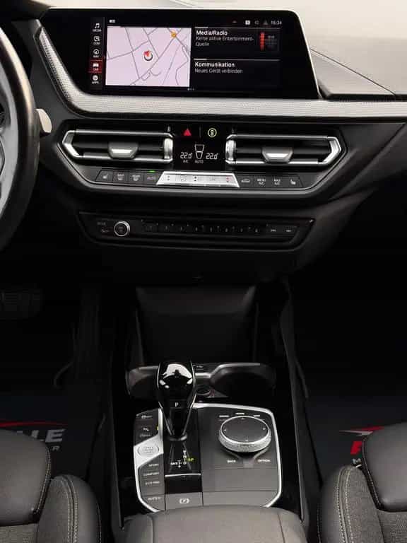 BMW 120 i Aut. Sport Line LED HiFi CarPlay SHZ AHK 08/2021-photo-20