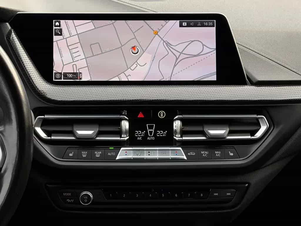 BMW 120 i Aut. Sport Line LED HiFi CarPlay SHZ AHK 08/2021-photo-21