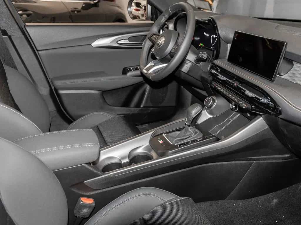 Alfa Romeo Tonale Ti Mild Hybrid Navi WINTERPAKET digitales 09/2024-photo-4