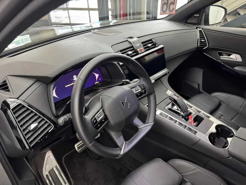 DS Automobiles DS7 (Crossback) DS7 Blue HDI 130 Étoile LED Nachtsicht Pano 03/2025-photo-13