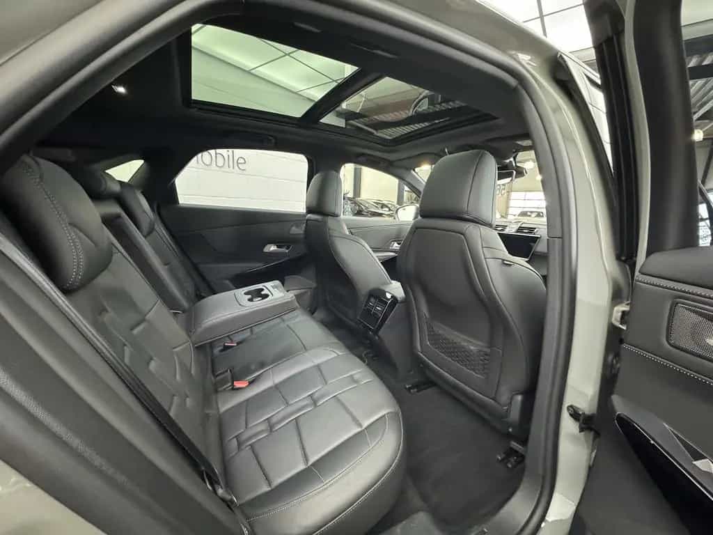 DS Automobiles DS7 (Crossback) DS7 Blue HDI 130 Étoile LED Nachtsicht Pano 03/2025-photo-16